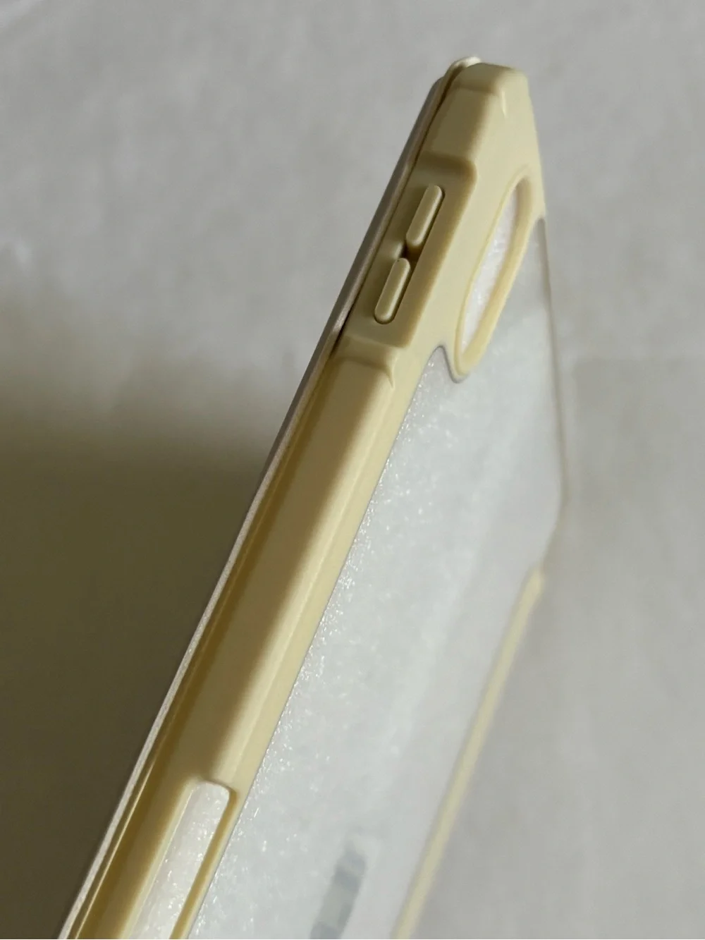 Starlight slim Ipad A16 case with pencil holder